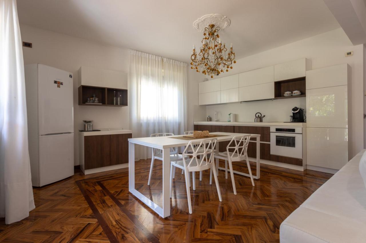 La Principessa Nera B&B Ostra Ngoại thất bức ảnh
