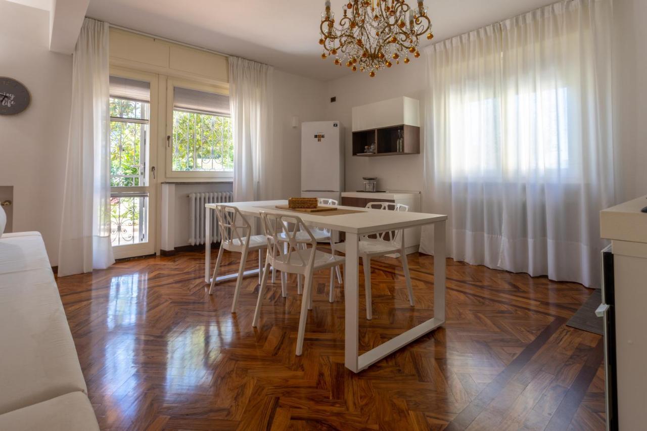 La Principessa Nera B&B Ostra Ngoại thất bức ảnh