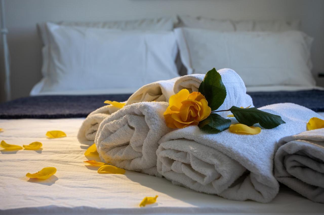 La Principessa Nera B&B Ostra Ngoại thất bức ảnh