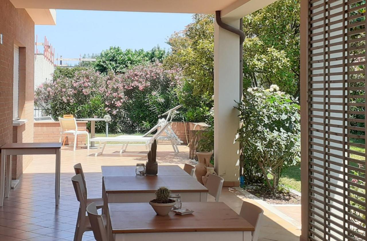 La Principessa Nera B&B Ostra Ngoại thất bức ảnh